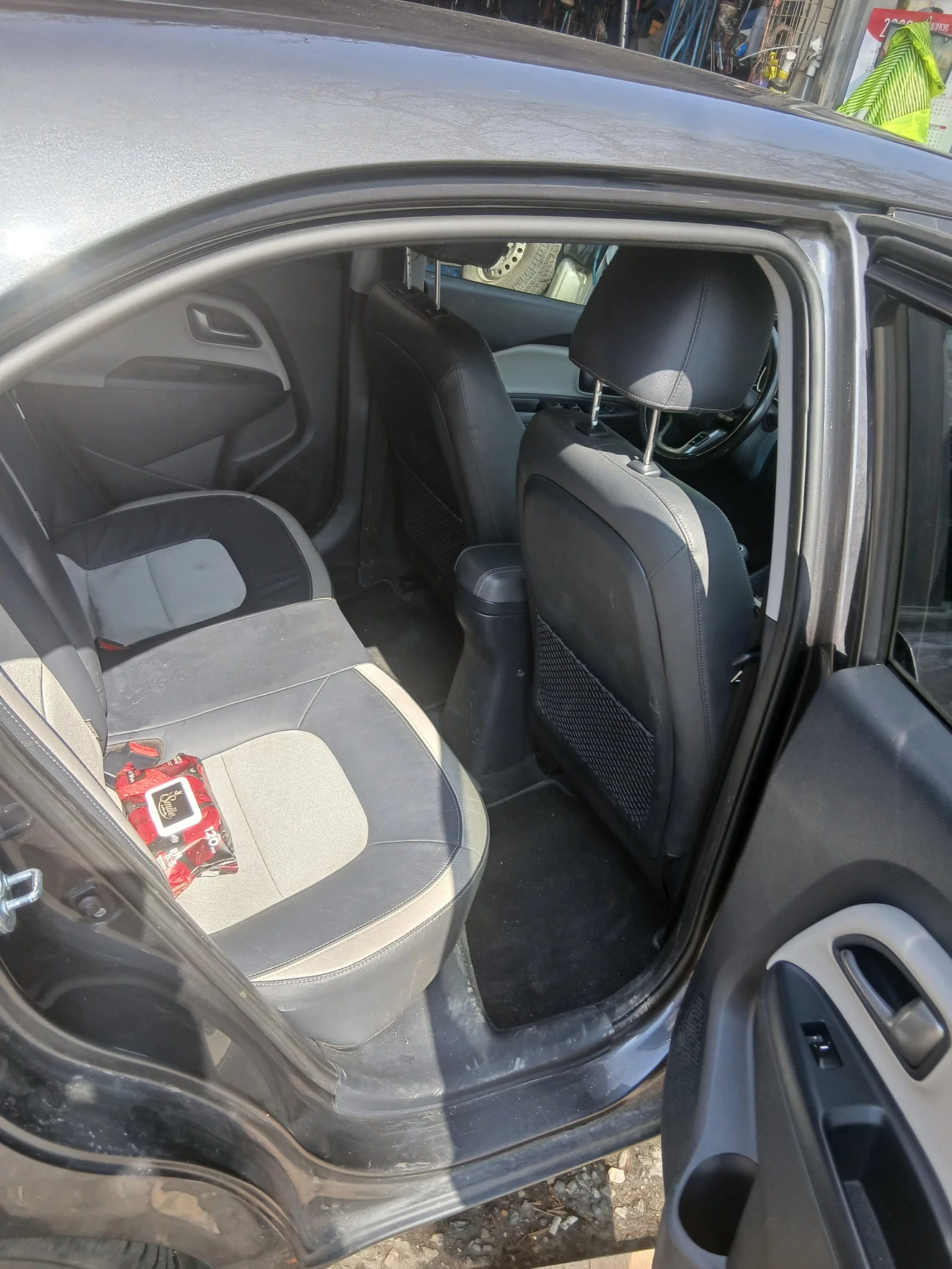 Kia Rio 1.4, снимка 7 - Автомобили и джипове - 53873476