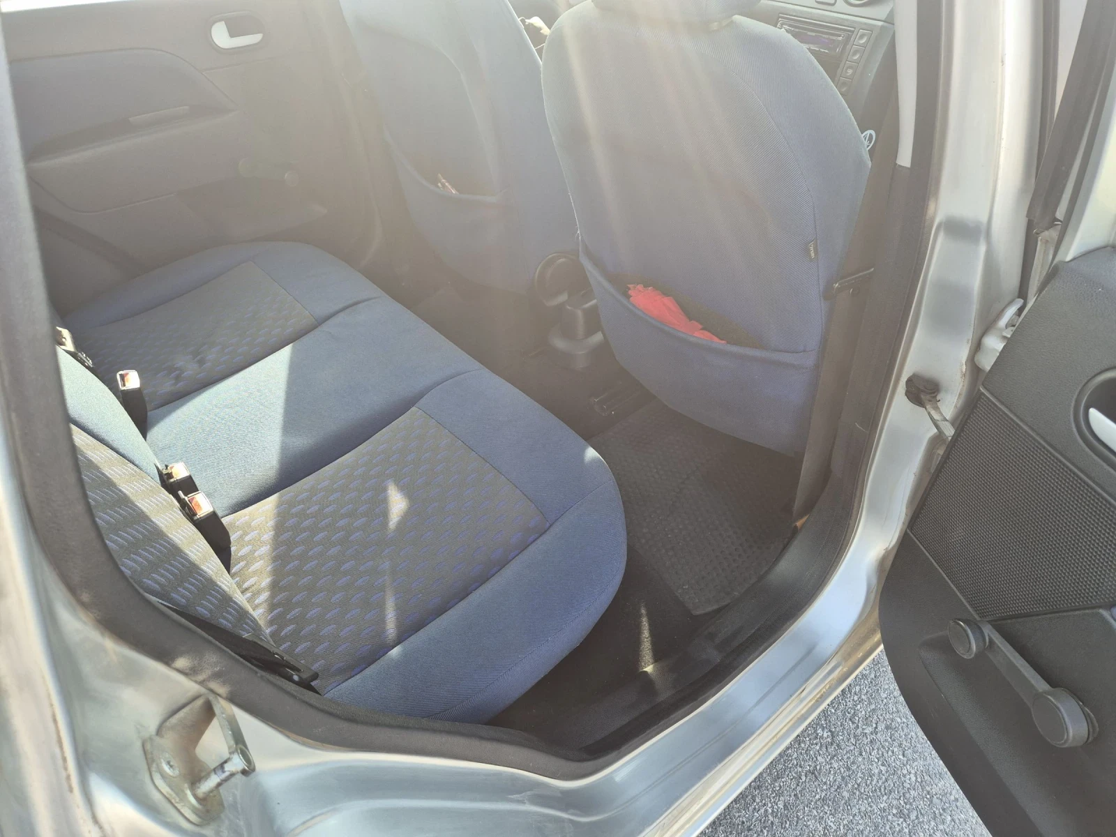 Ford Fiesta, снимка 8 - Автомобили и джипове - 53982680