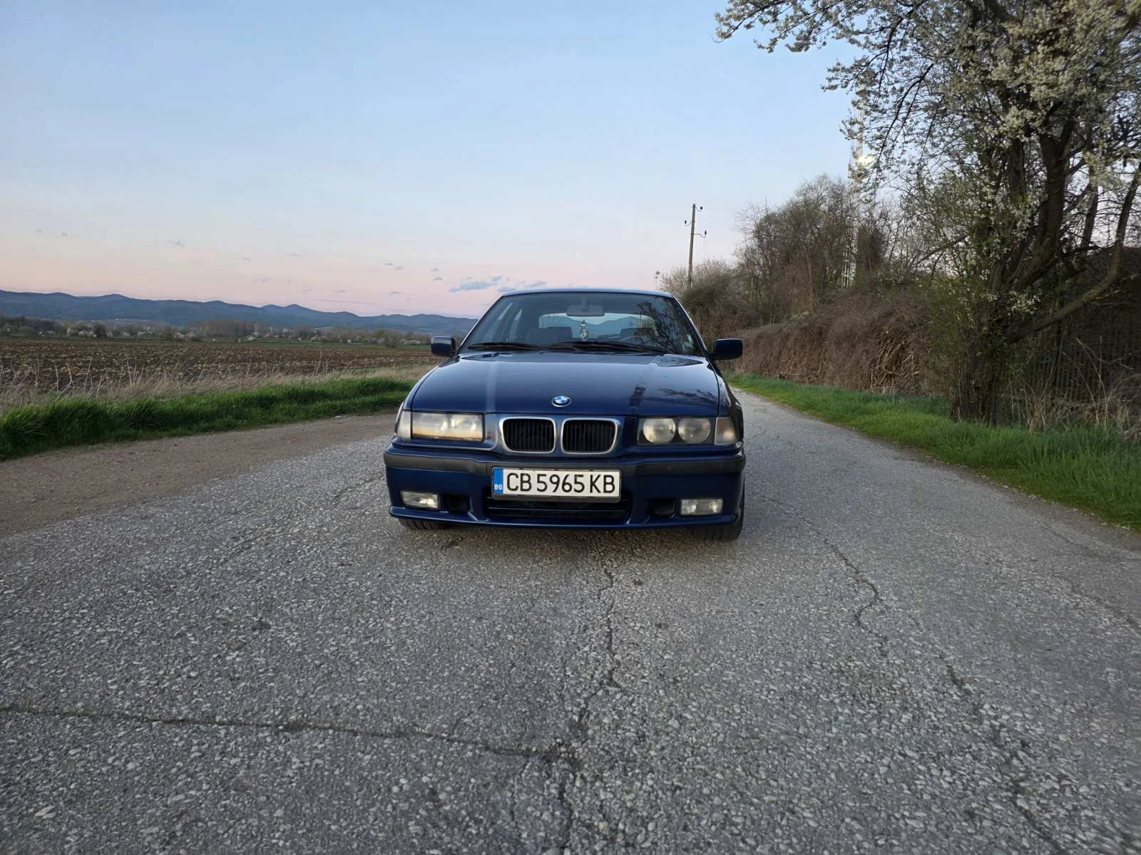 BMW 323 TI, снимка 3 - Автомобили и джипове - 54127651