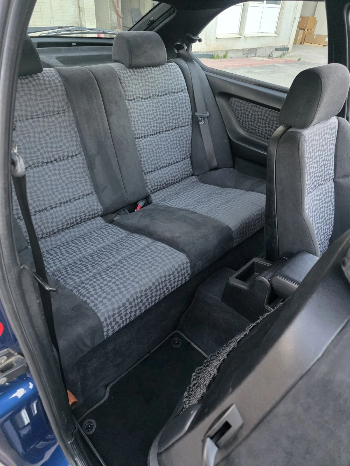 BMW 323 TI, снимка 9 - Автомобили и джипове - 54127651