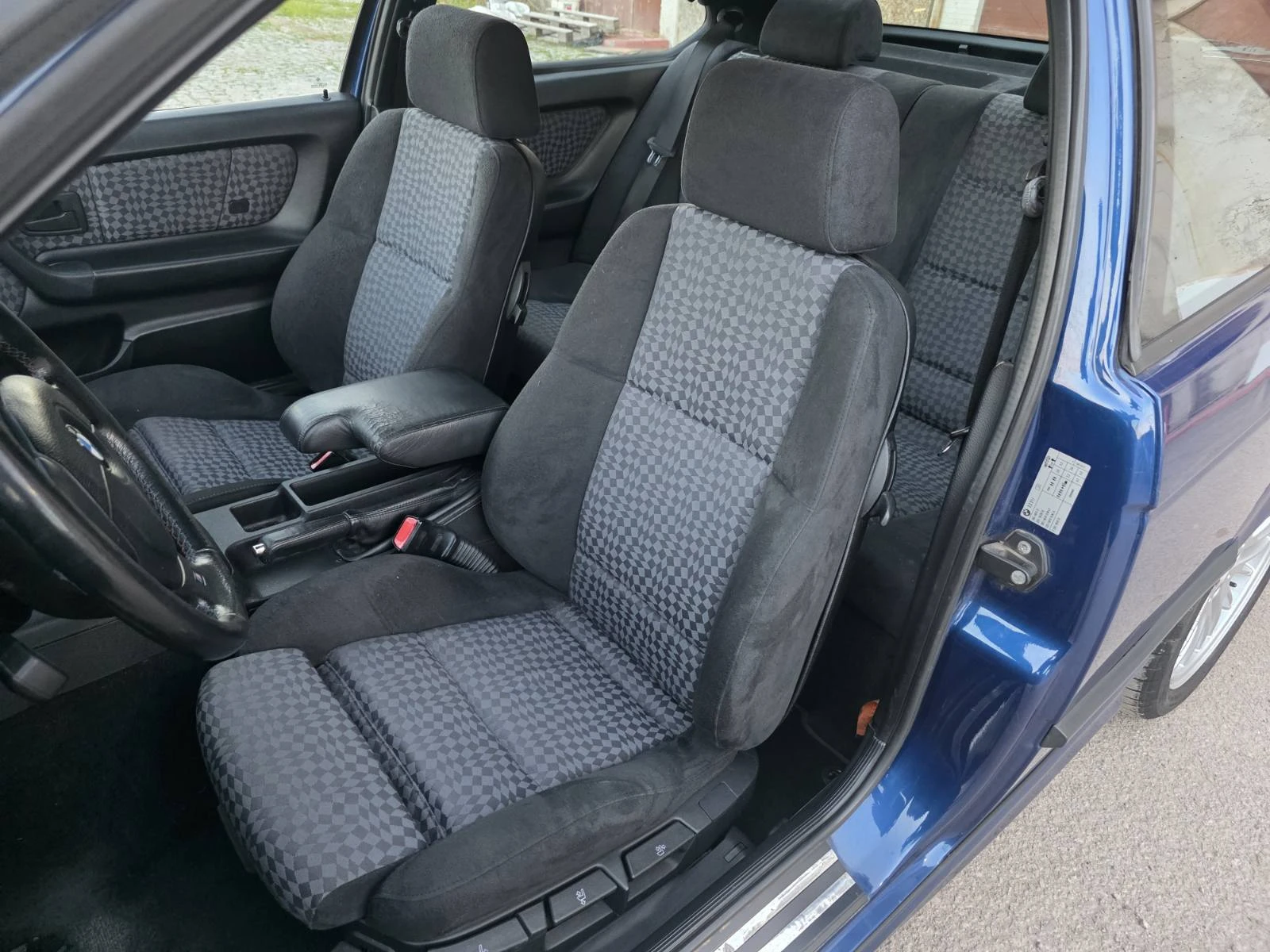 BMW 323 TI, снимка 7 - Автомобили и джипове - 54127651