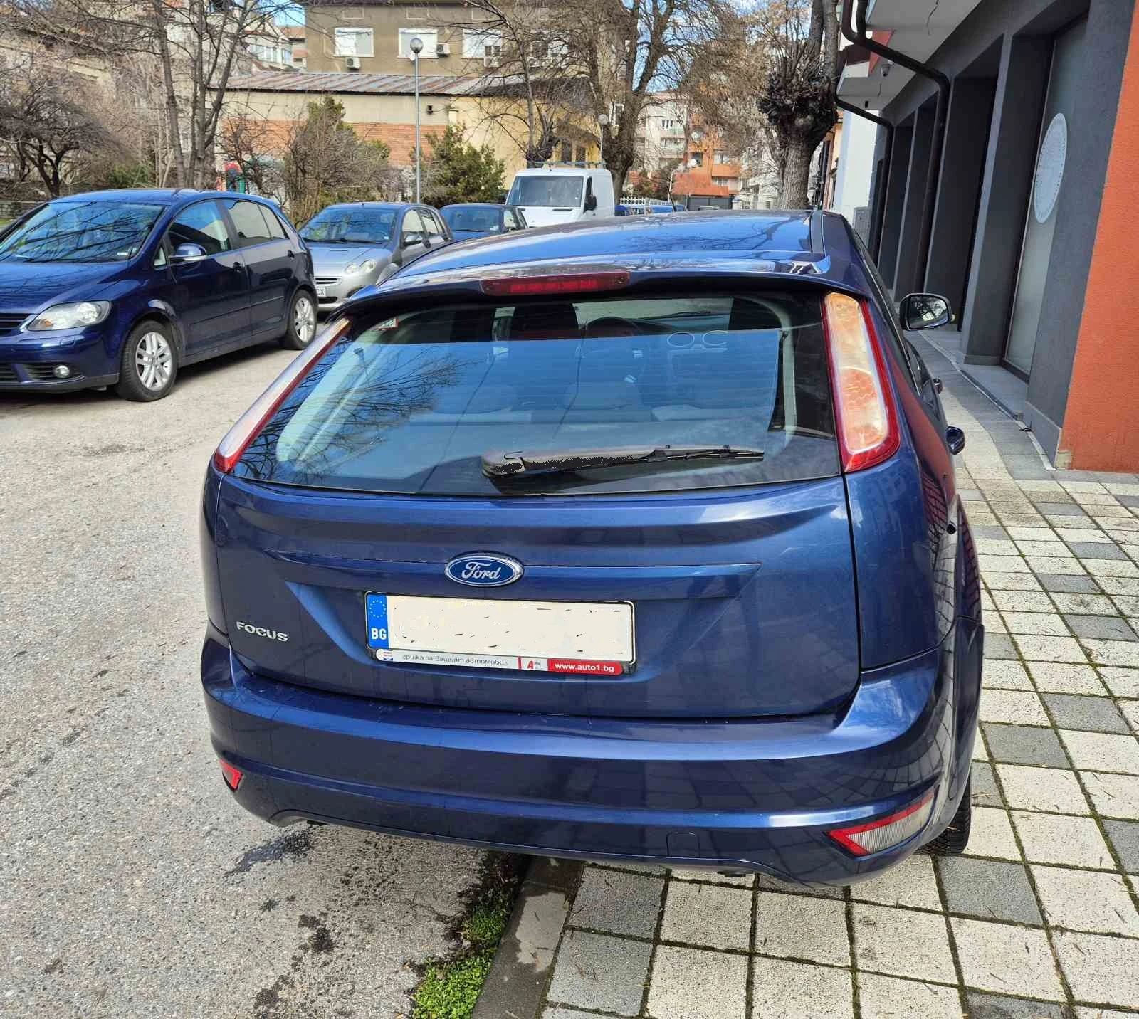 Ford Focus 1.8i GAZ Navi, снимка 3 - Автомобили и джипове - 54324713
