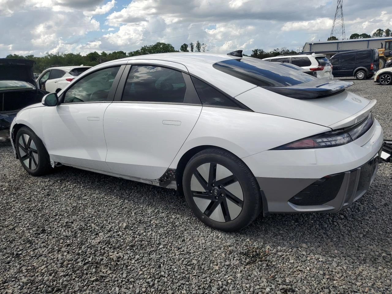Hyundai Ioniq 6 SE Standard Range RWD, снимка 3 - Автомобили и джипове - 54480230