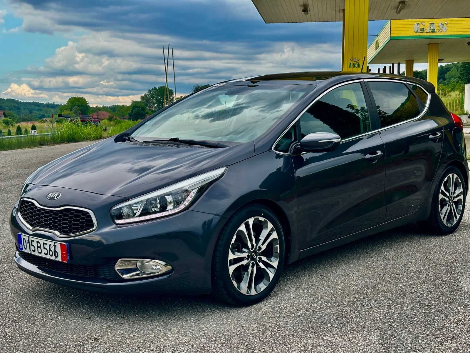 Kia Ceed 1.6 GDi 2014 АВТОМАТ 123 хил км!!!!!, снимка 3 - Автомобили и джипове - 54889915