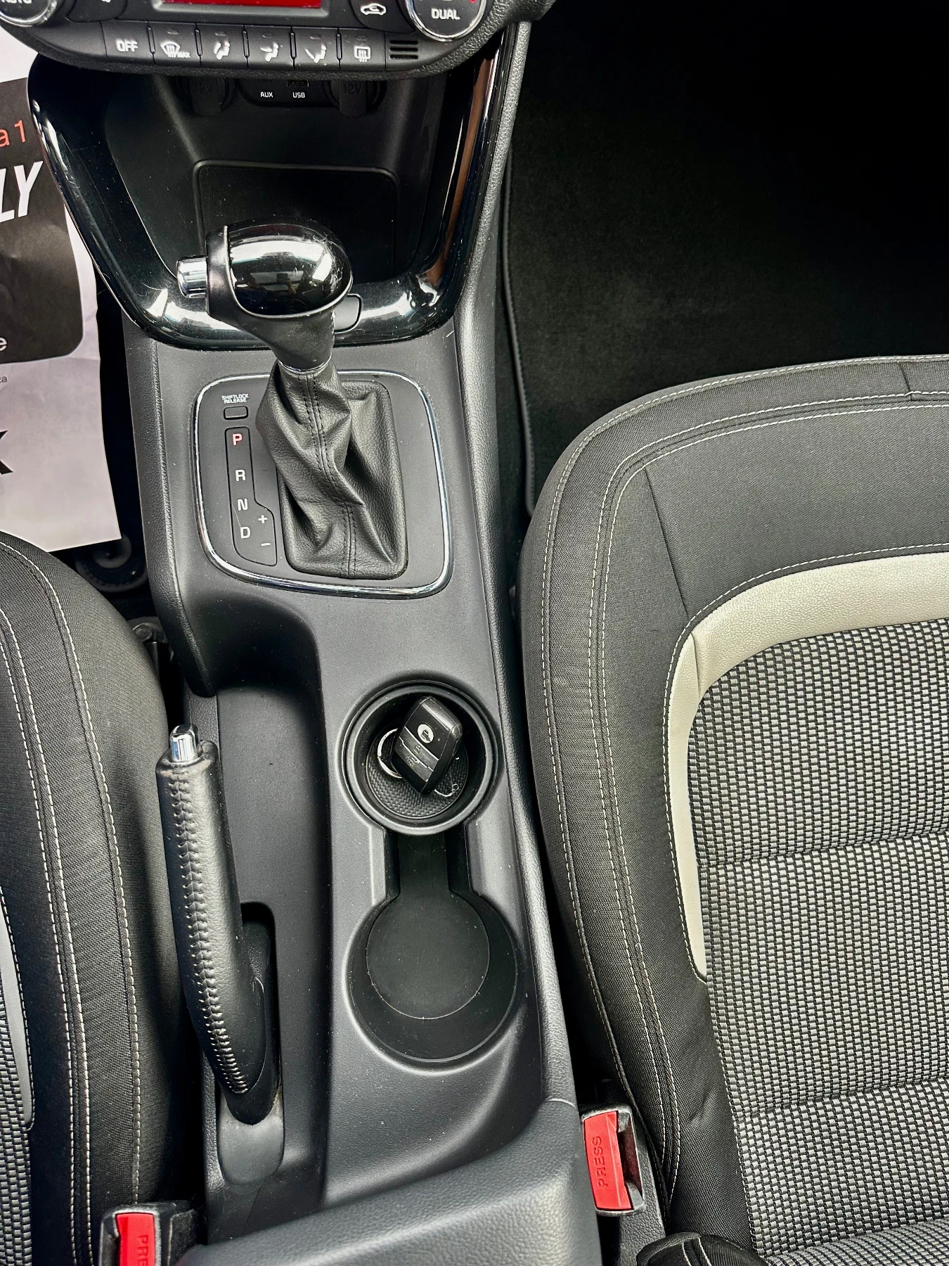 Kia Ceed 1.6 GDi 2014 АВТОМАТ 123 хил км!!!!!, снимка 12 - Автомобили и джипове - 54889915