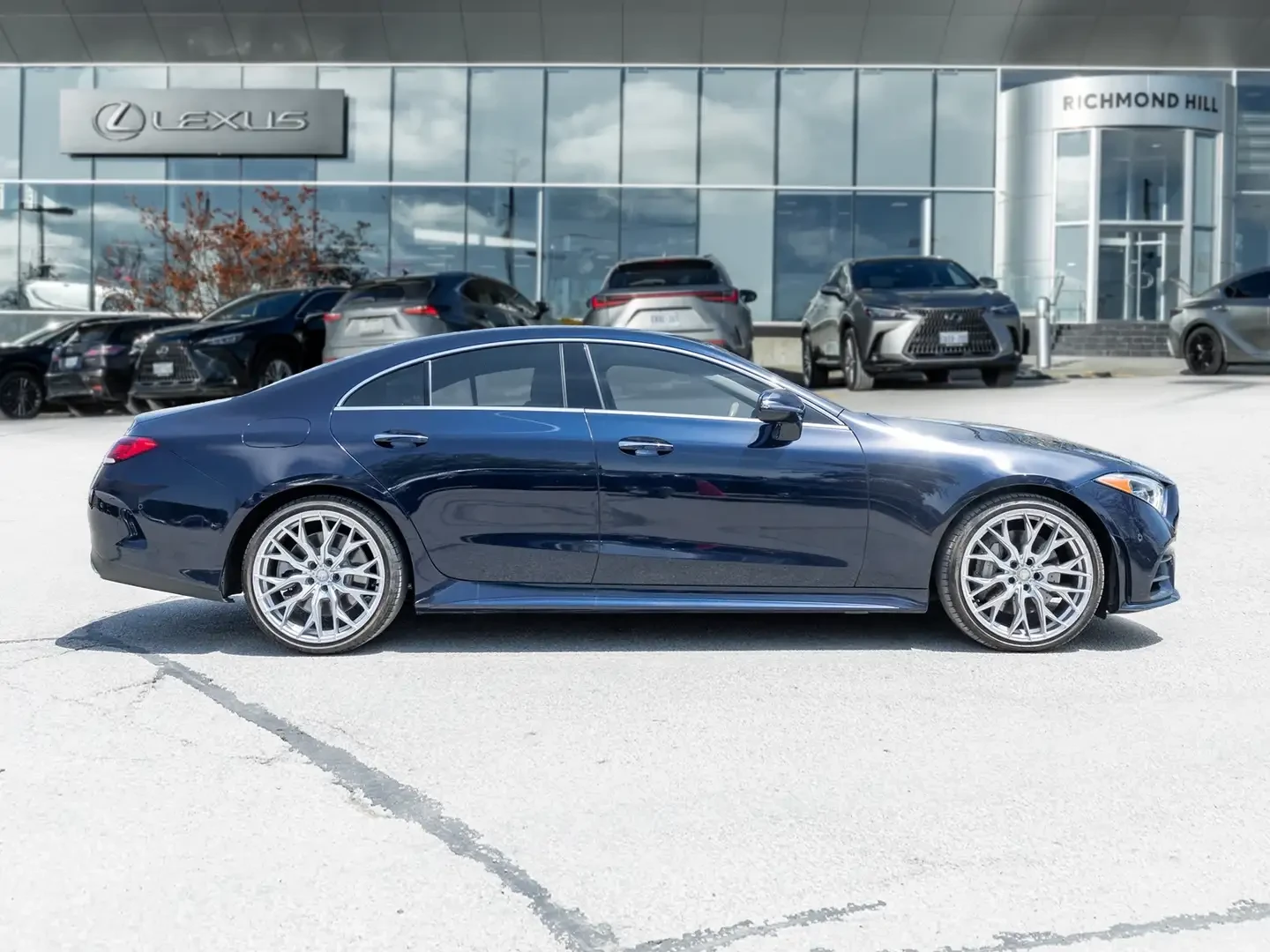 Mercedes-Benz CLS 450 AMG* BURMESTER* 4MATIC* Бяло дърво, снимка 2 - Автомобили и джипове - 55145632