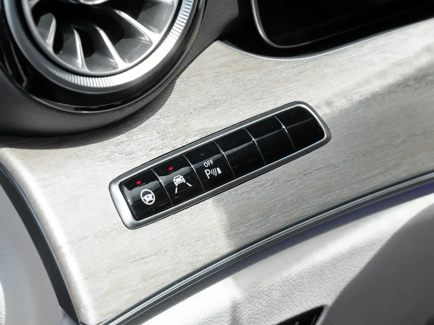 Mercedes-Benz CLS 450 AMG* BURMESTER* 4MATIC* Бяло дърво, снимка 11 - Автомобили и джипове - 55145632
