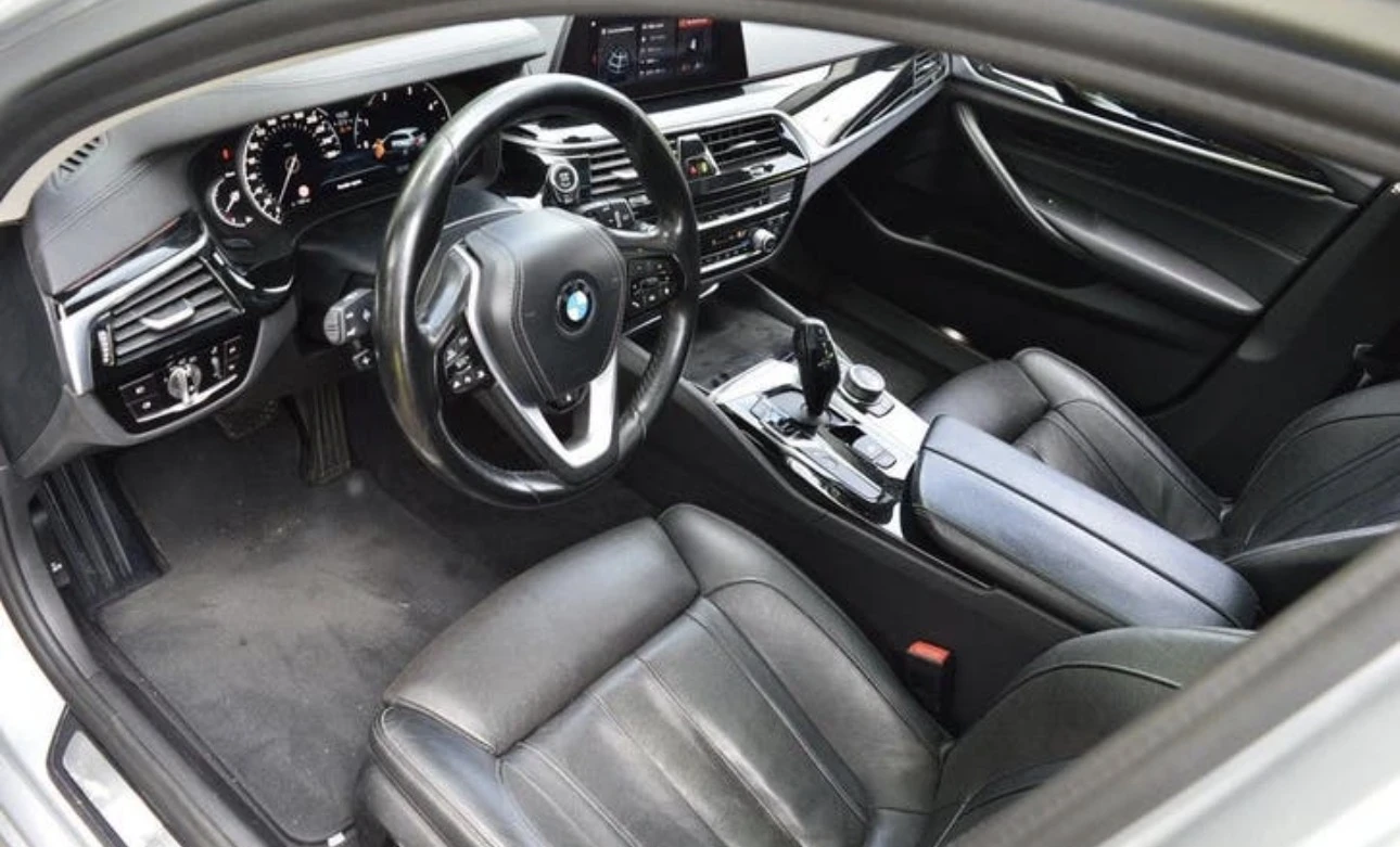 BMW 520 M Sport, снимка 3 - Автомобили и джипове - 55172628