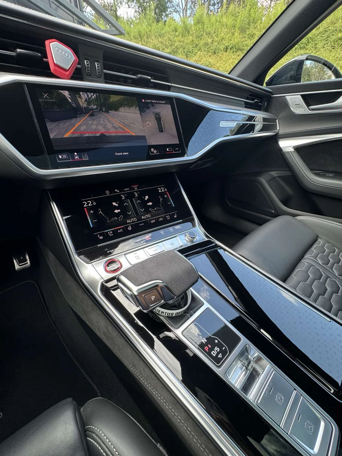 Audi Rs6 Avant 4.0 TFSI quattro, снимка 15 - Автомобили и джипове - 55206814
