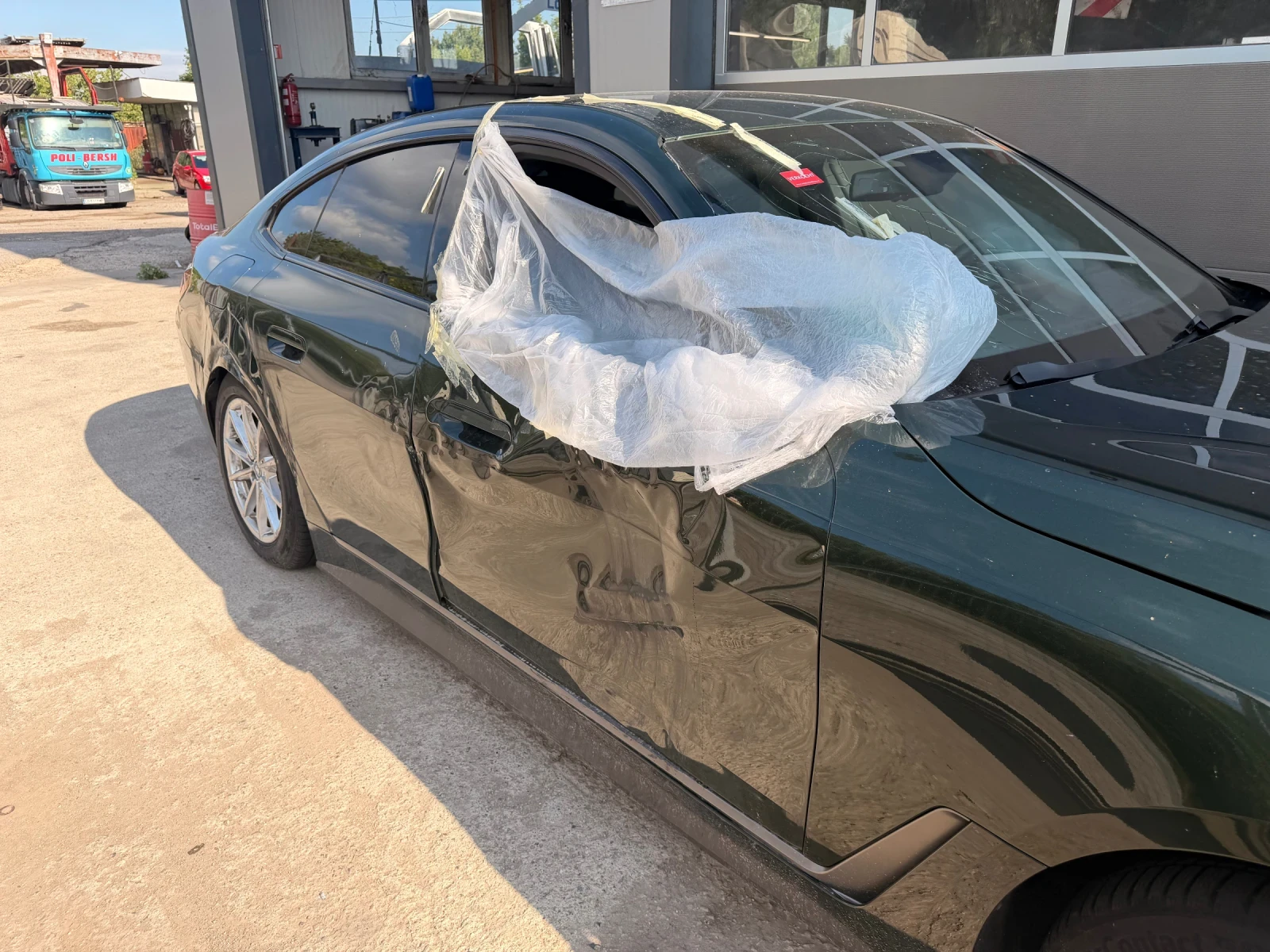 BMW i4 e Drive 40 | Mobile.bg � ����������� 3