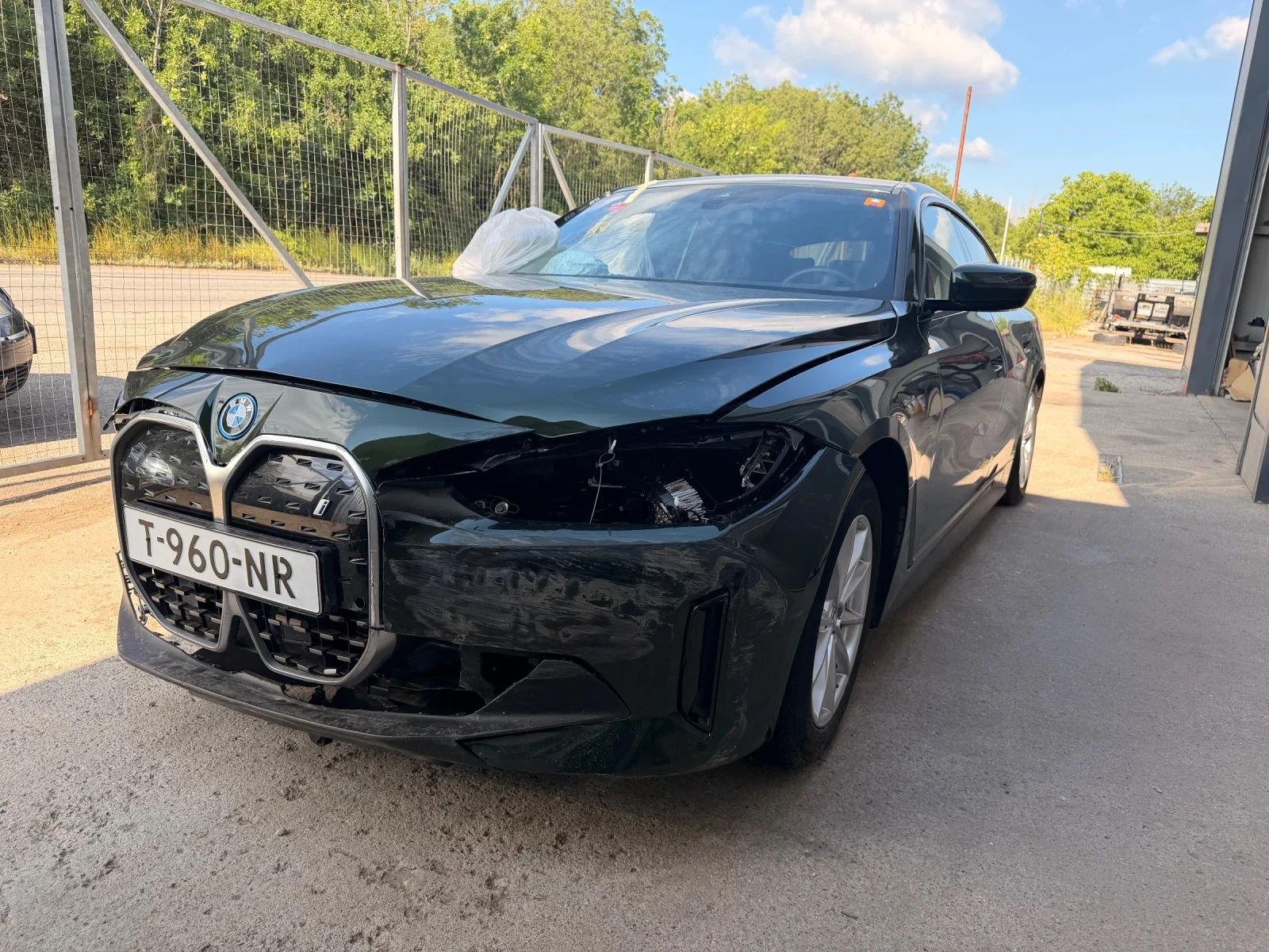 BMW i4 e Drive 40 | Mobile.bg � ����������� 1