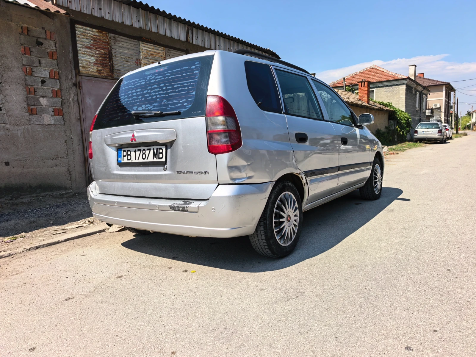 Mitsubishi Space star, снимка 4 - Автомобили и джипове - 55324152