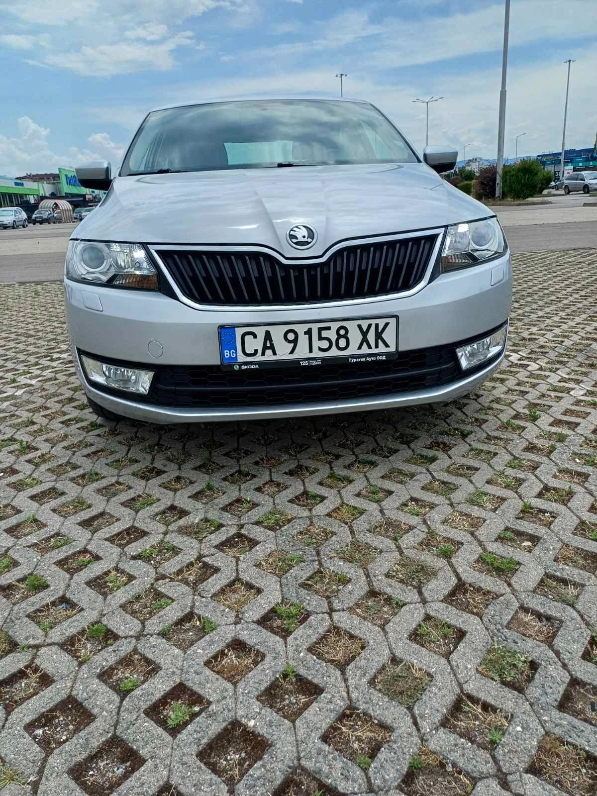 Skoda Rapid, снимка 6 - Автомобили и джипове - 55354796