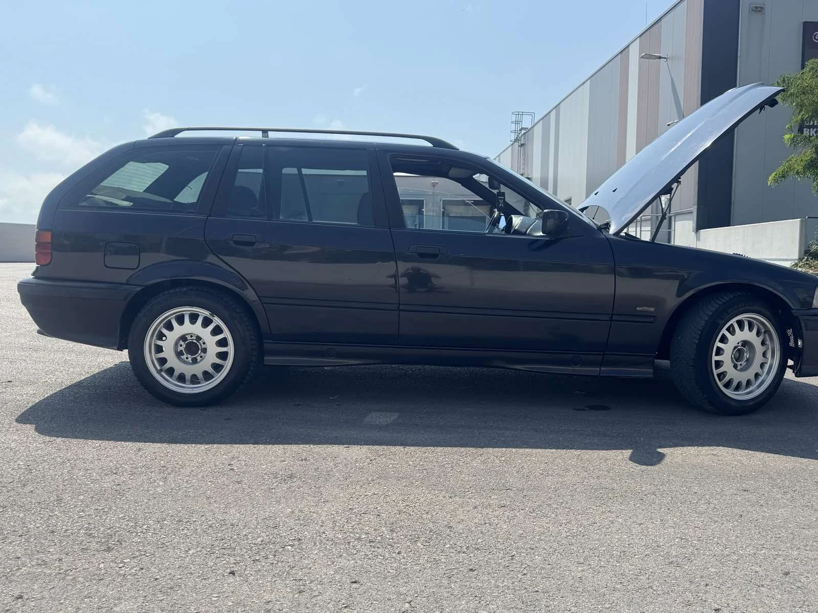 BMW 325 TDS, снимка 5 - Автомобили и джипове - 56047332