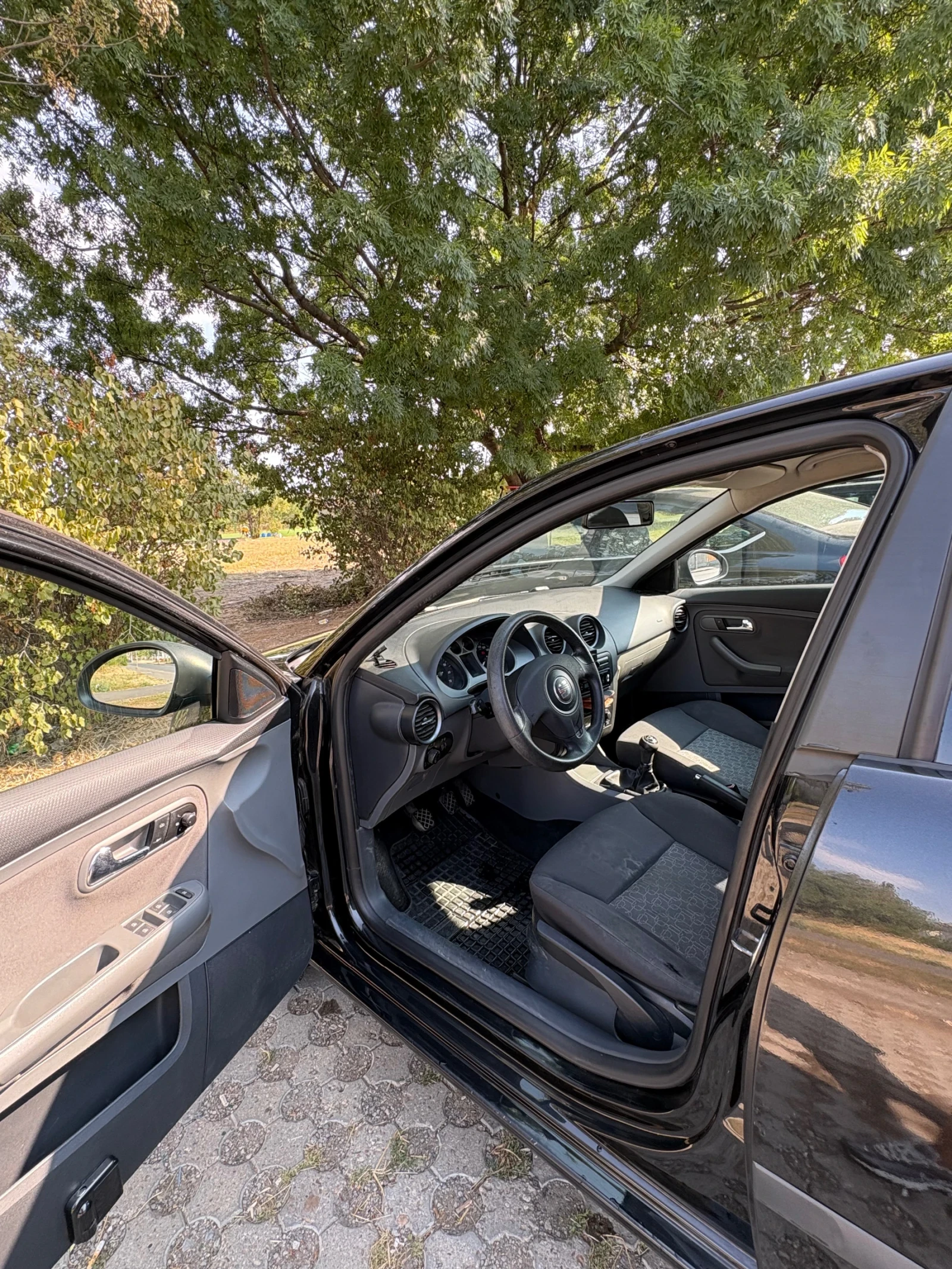 Seat Cordoba 1.4i, снимка 5 - Автомобили и джипове - 56106155