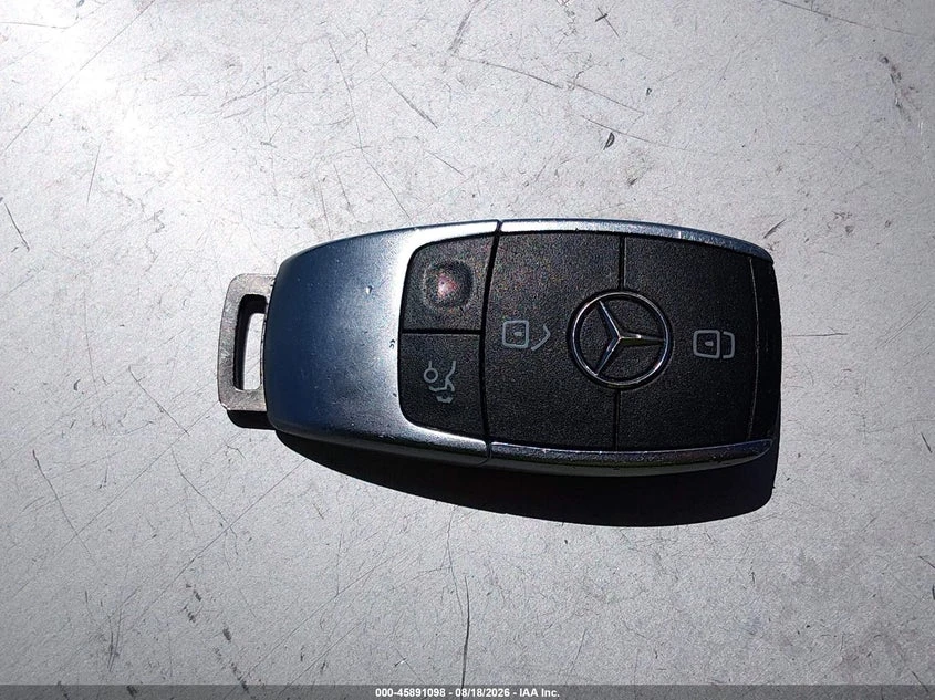 Mercedes-Benz EQB 300 4MATIC SUV, снимка 11 - Автомобили и джипове - 56215946