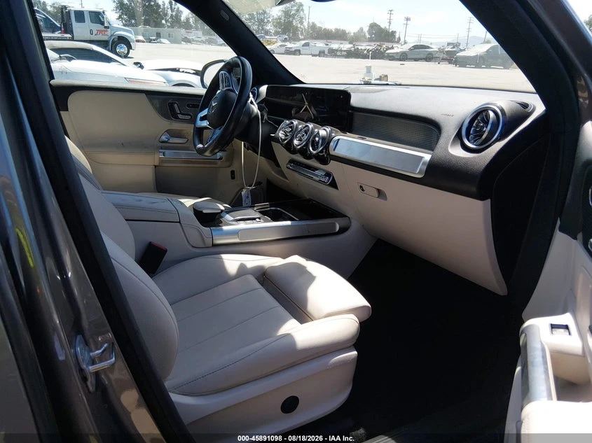 Mercedes-Benz EQB 300 4MATIC SUV, снимка 5 - Автомобили и джипове - 56215946