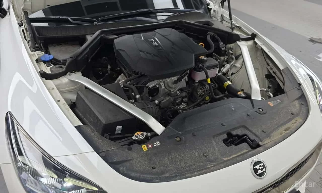 Kia Stinger * 2.5 Masters * Обдухване * Панорама * Keyless *  , снимка 17 - Автомобили и джипове - 56249073