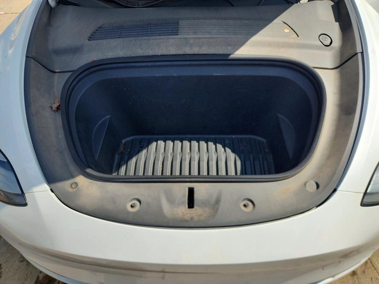 Tesla Model Y, снимка 11 - Автомобили и джипове - 56375323