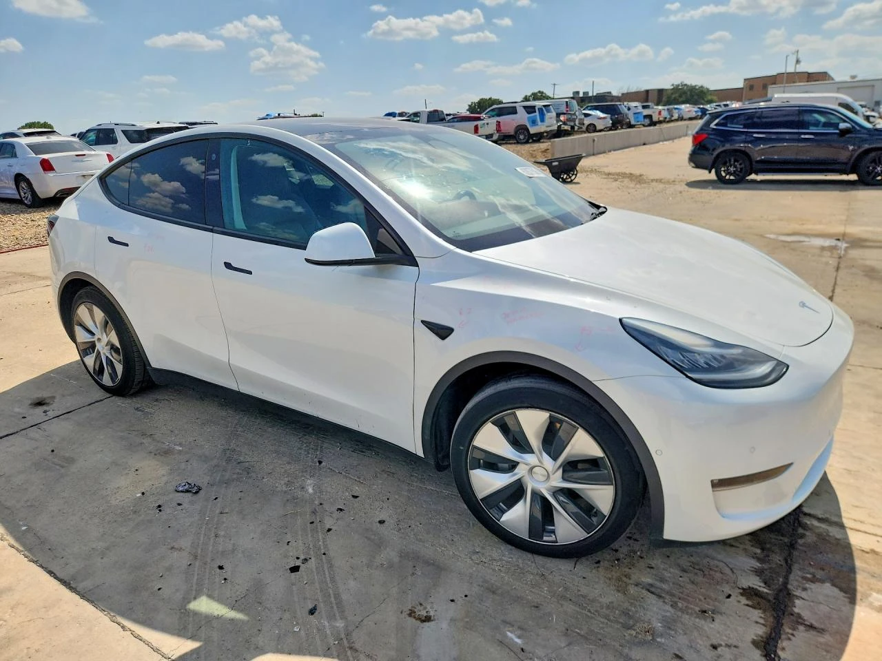 Tesla Model Y, снимка 4 - Автомобили и джипове - 56375323