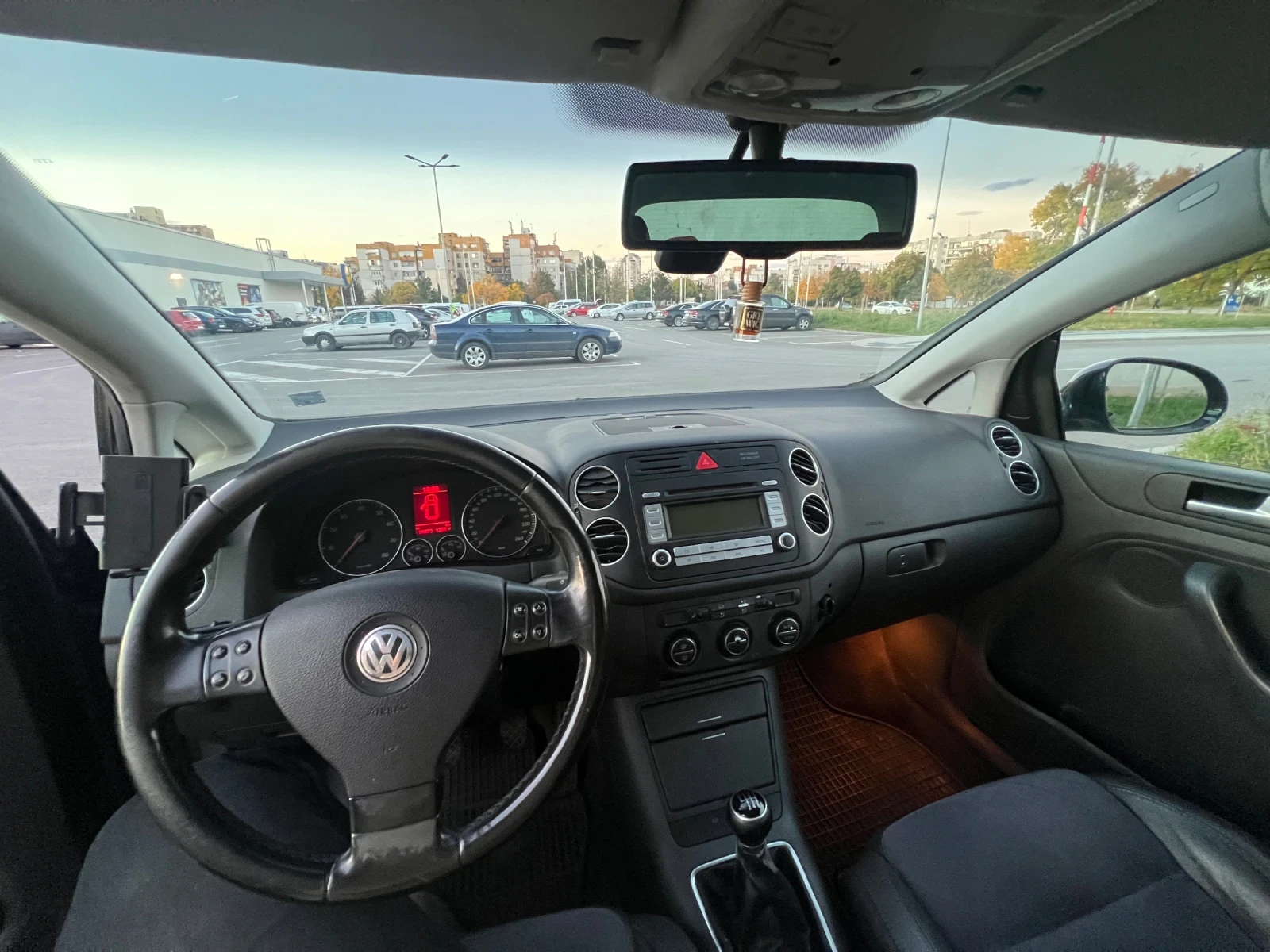 VW Golf Plus, снимка 12 - Автомобили и джипове - 56569328