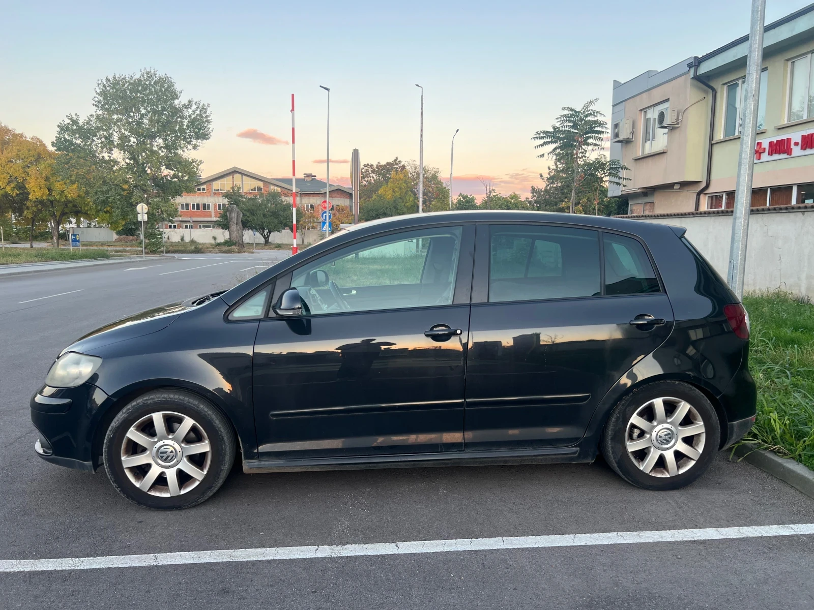 VW Golf Plus, снимка 2 - Автомобили и джипове - 56569328