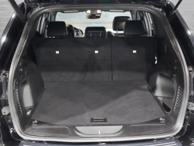 Jeep Grand cherokee * АВТО КРЕДИТ* ЦЕНА ДО БГ * Сервизна история *  - 54999 лв. / 28120.54 € - 25578372 17