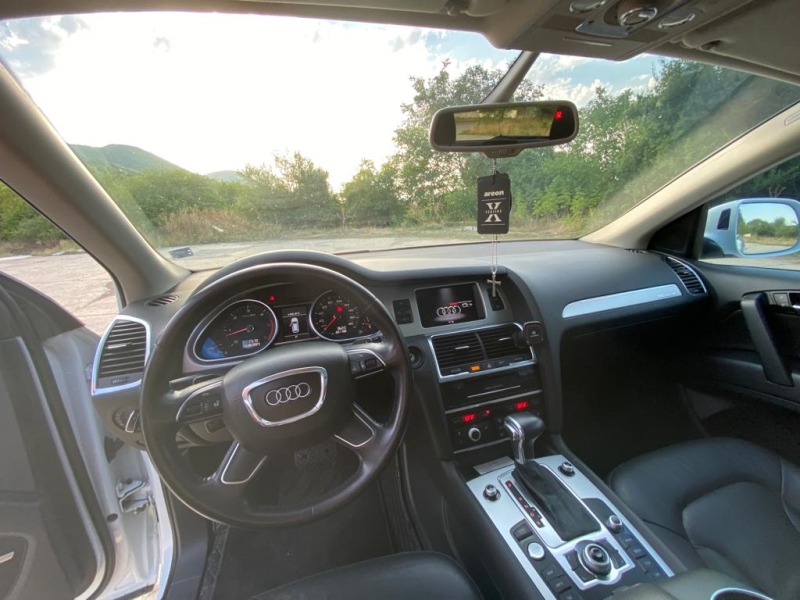 Audi Q7 FACELIFT, ПРУЖИНИ, ПАНОРАМА, KEYLESS GO, 7 местен, снимка 13 - Автомобили и джипове - 44508302