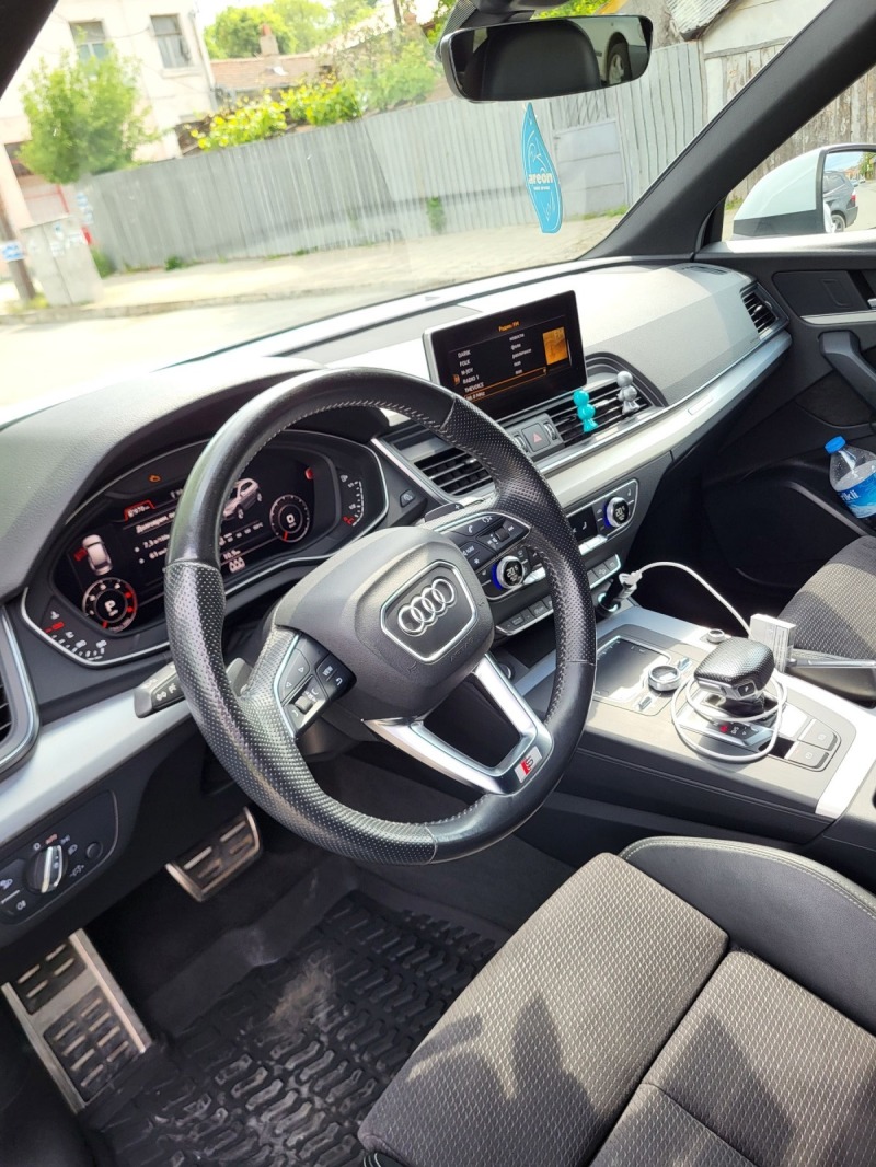 Audi Q5, снимка 8 - Автомобили и джипове - 45646595