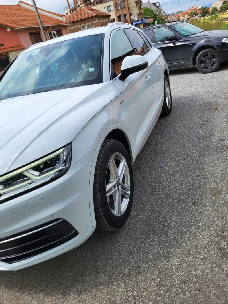 Audi Q5, снимка 2 - Автомобили и джипове - 47275374