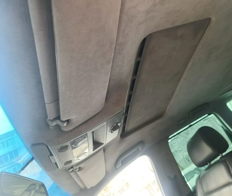 VW Touareg 5.0 TDI, снимка 10 - Автомобили и джипове - 53574920