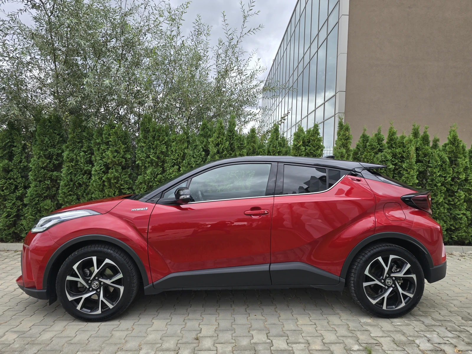 Toyota C-HR 2.0  EXCLUSIVE FULL-NAVI-KAMERA-PODGREV - изображение 8