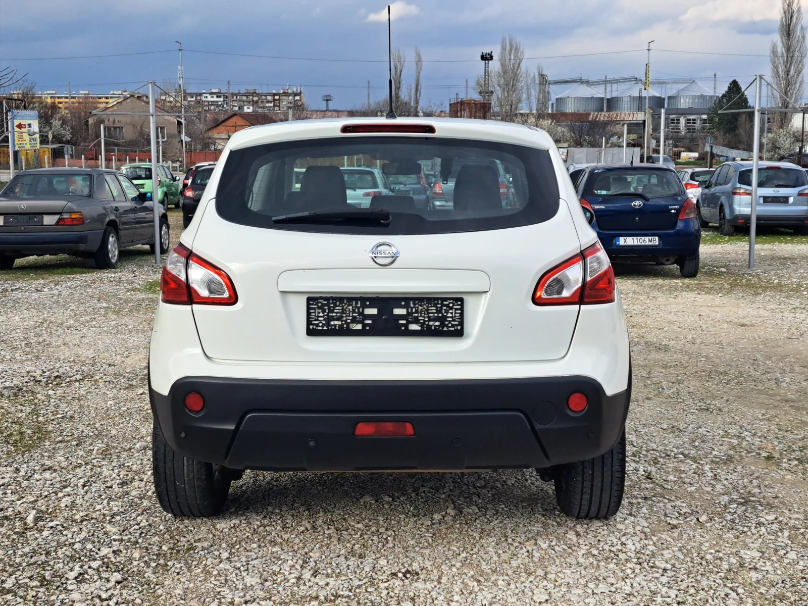 Nissan Qashqai 2.0 i auto 4x4  - изображение 4