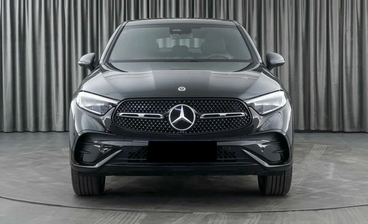 Mercedes-Benz GLC 200 Coupe AMG Line 4Matic - изображение 3