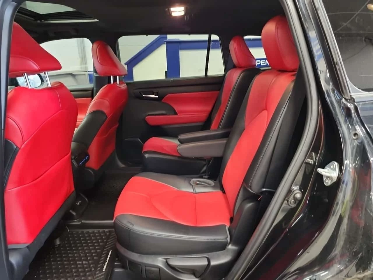 Toyota Highlander * XSE * CARFAX * БЕЗ ПЪРВОНАЧАЛНА ВНОСКА, снимка 11 - Автомобили и джипове - 53905480