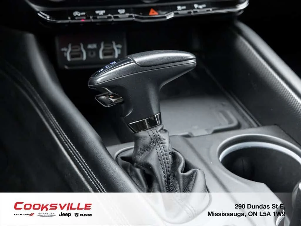 Dodge Durango GT AWD GT PREMIUM AWD, 4 NEW TIRES /  CARFAX, снимка 15 - Автомобили и джипове - 54060394