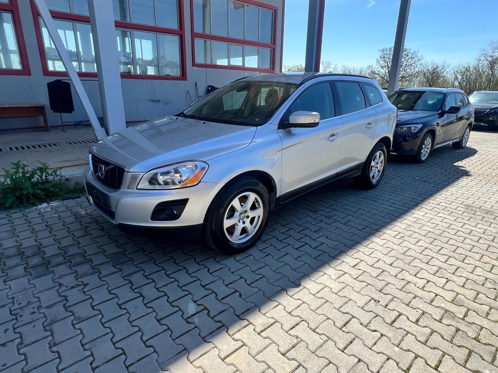 Volvo XC60 2.4 Д5* 4х4* , снимка 6 - Автомобили и джипове - 54317686