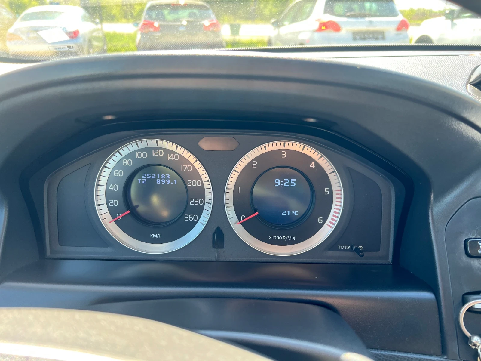 Volvo XC60 2.4 Д5* 4х4* , снимка 13 - Автомобили и джипове - 54317686