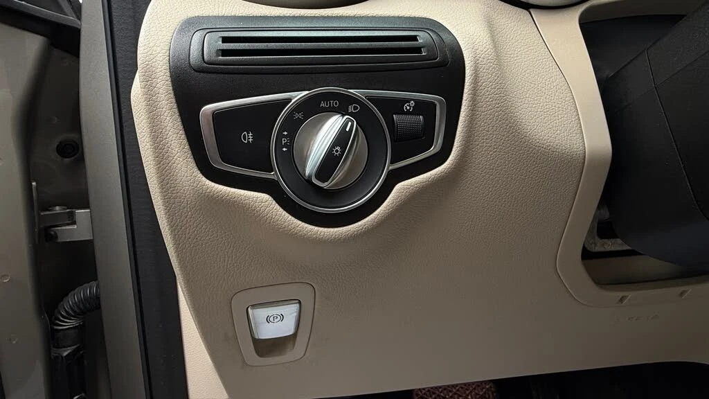 Mercedes-Benz GLC 300 SUV 4MATIC* ����������* (���� �� ��)  | Mobile.bg � ����������� 9