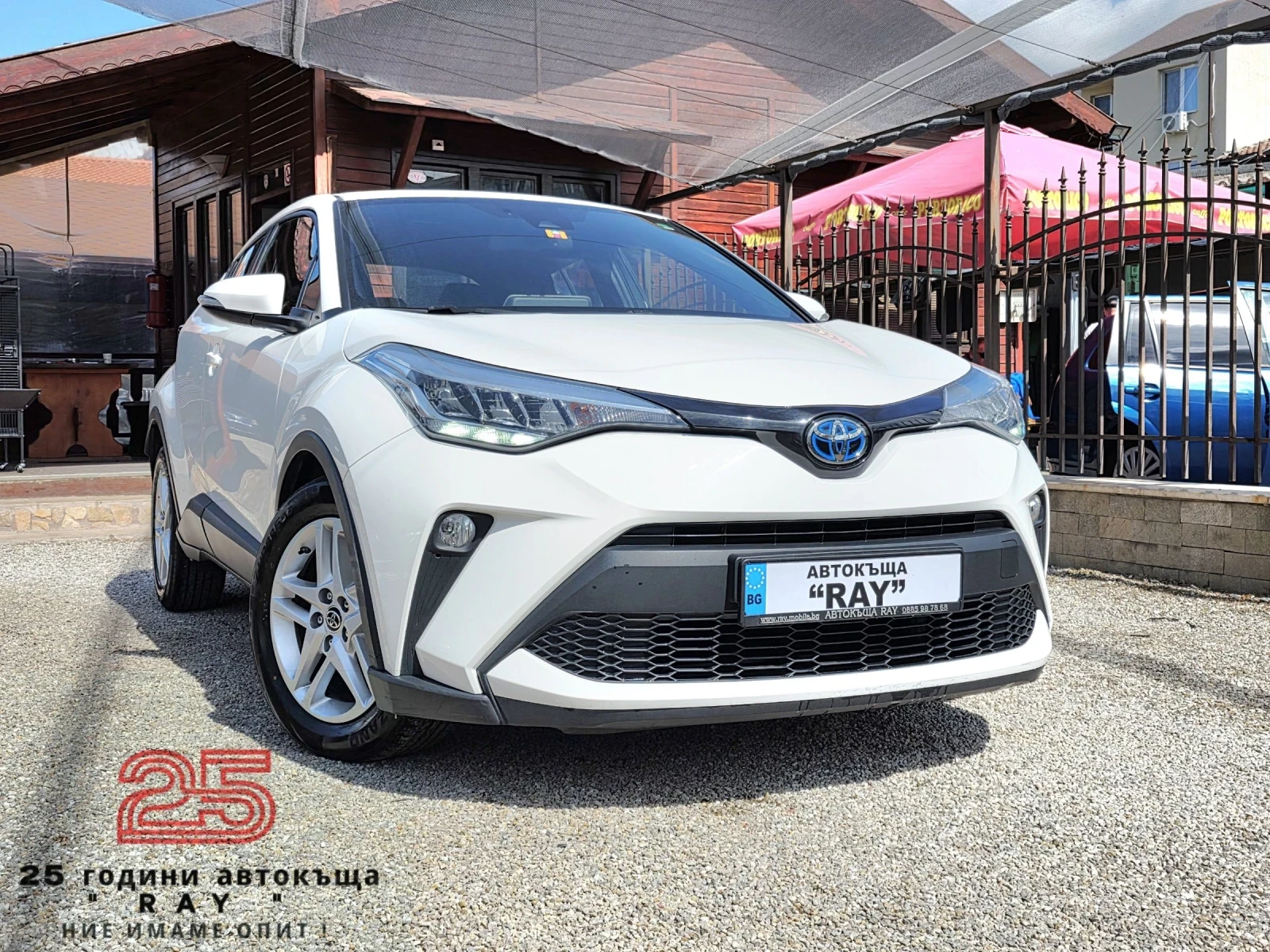 Toyota C-HR 1.8/HYBRID/DISTRONIC/LINE-ASSIST/KEYLESS-ENTRY/