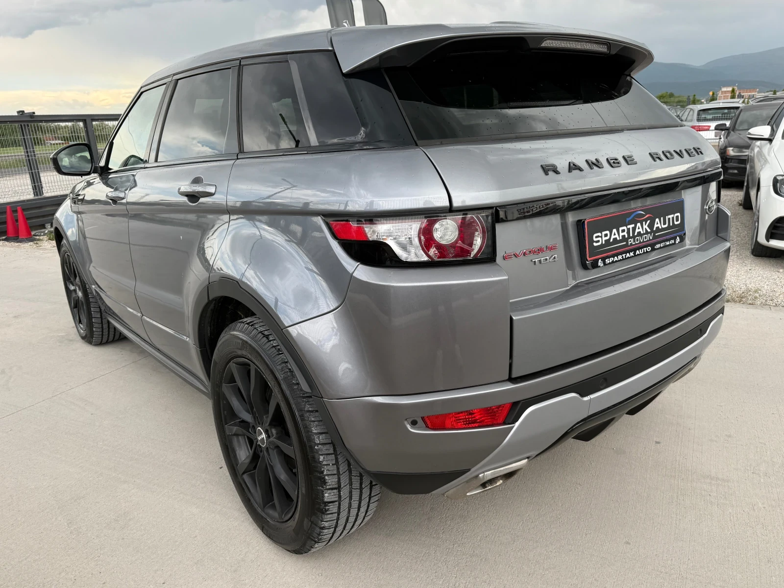 Land Rover Range Rover Evoque 2.0D* 2016г* 177.000КМ* Сервизна История* НОВА* , снимка 6 - Автомобили и джипове - 54528836