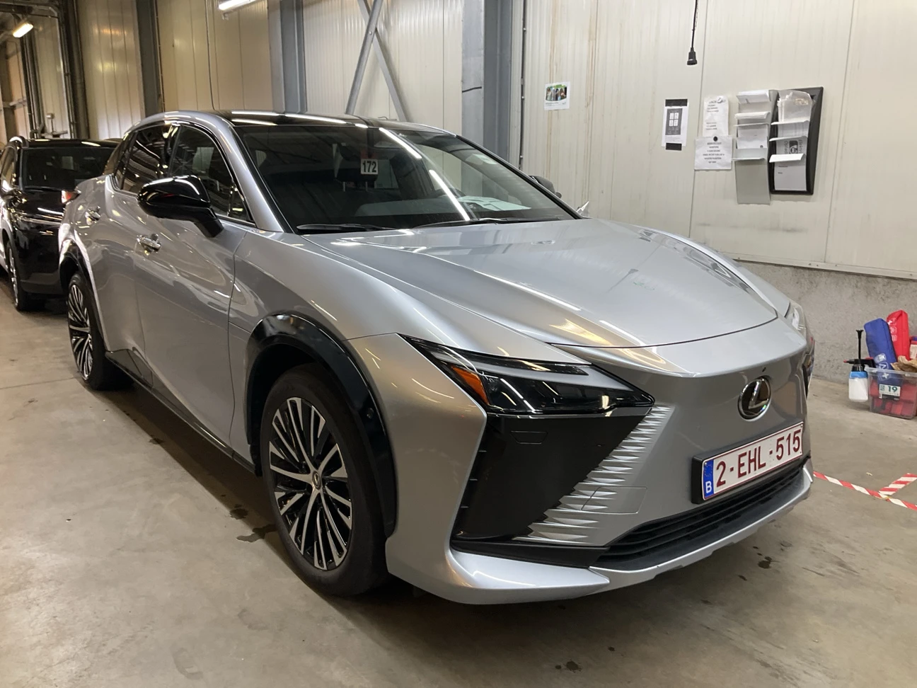 Lexus RZ 450e SUV 450e Privilege Line AWD, снимка 2 - Автомобили и джипове - 54643767