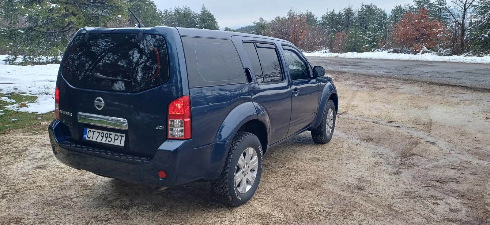 Nissan Pathfinder 2.5DCI, снимка 3 - Автомобили и джипове - 54813257