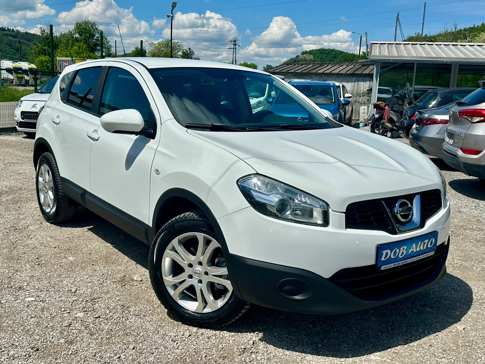 Nissan Qashqai 1.5DCI-110к.с-FACELIFT-CAR PLAY-CAMERA, снимка 8 - Автомобили и джипове - 54929364