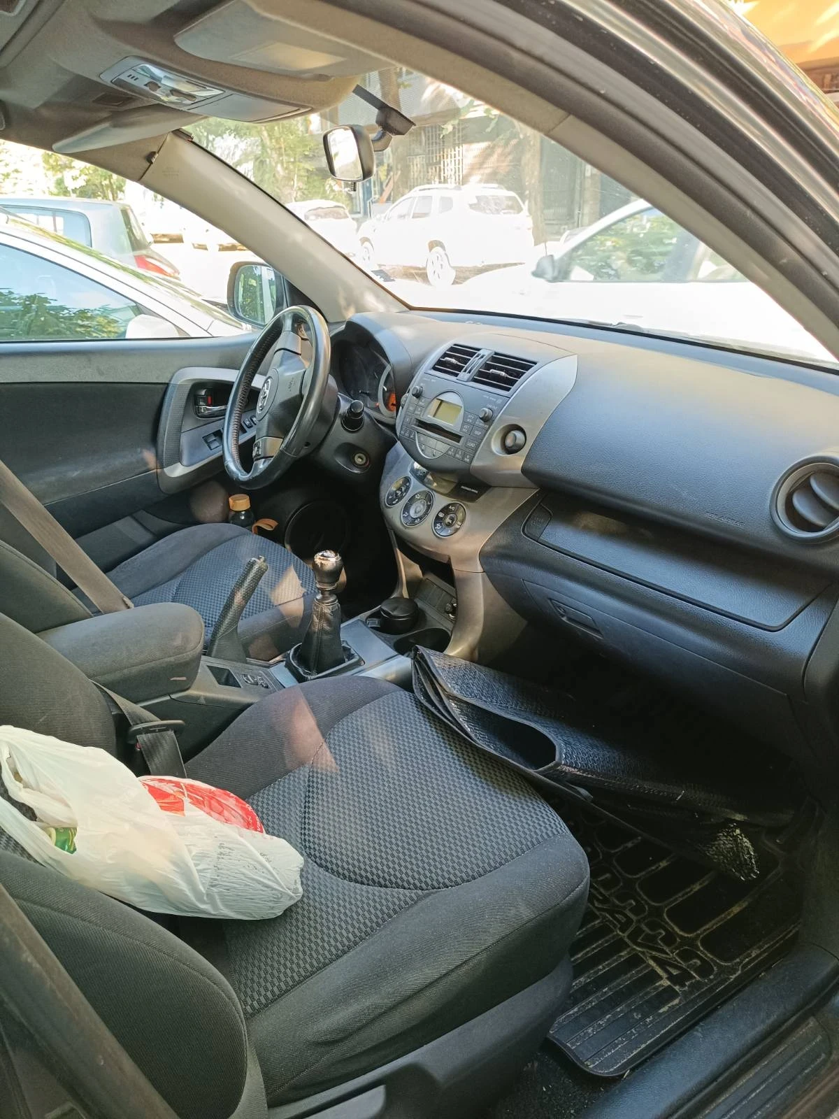 Toyota Rav4, снимка 6 - Автомобили и джипове - 55467474