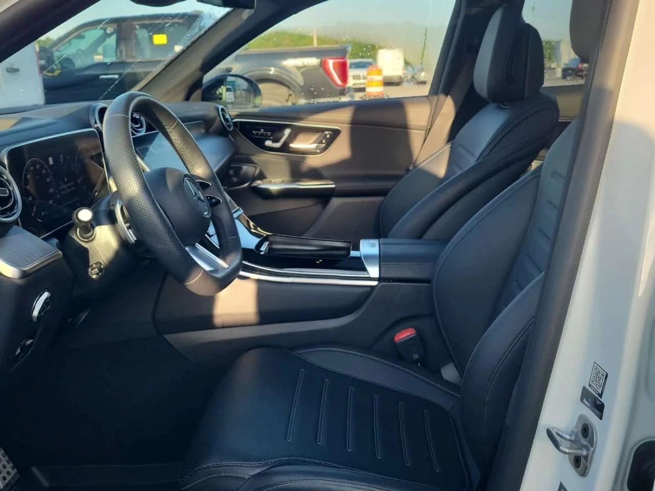 Mercedes-Benz GLC 300 AMG Line * CARFAX * Без инциденти * , снимка 7 - Автомобили и джипове - 55626105