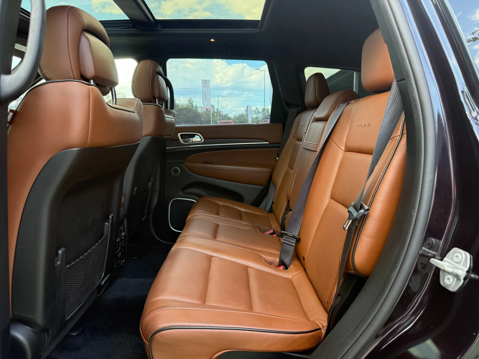Jeep Grand cherokee SUMMIT 5.7, снимка 9 - Автомобили и джипове - 55977871