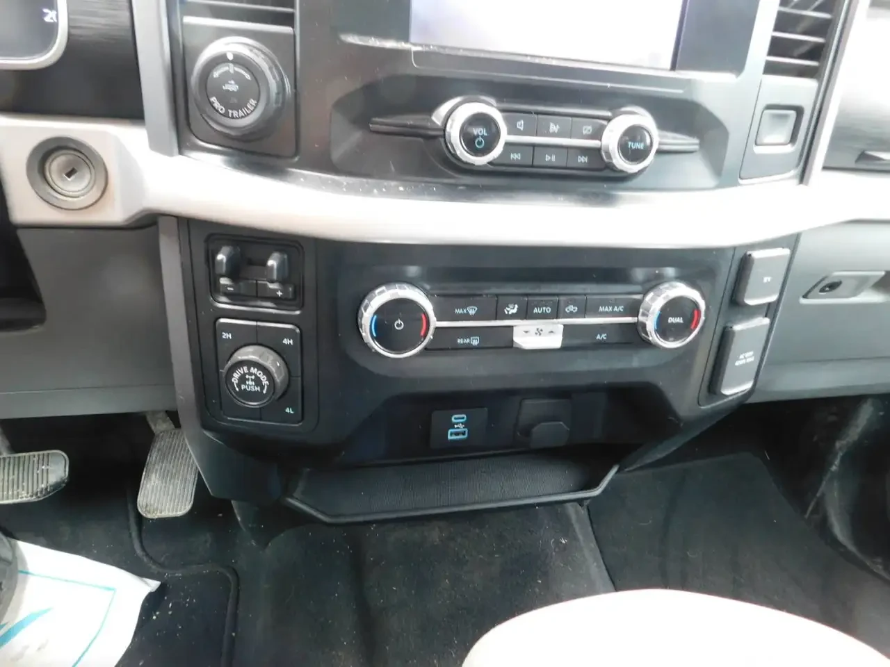 Ford F150 XLT* SUPERCREW* BLIND SPOT* KEYLESS | Mobile.bg � ����������� 13