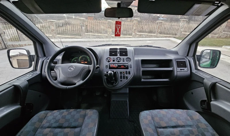 Mercedes-Benz Vito 112 CDI, снимка 9 - Бусове и автобуси - 52942643