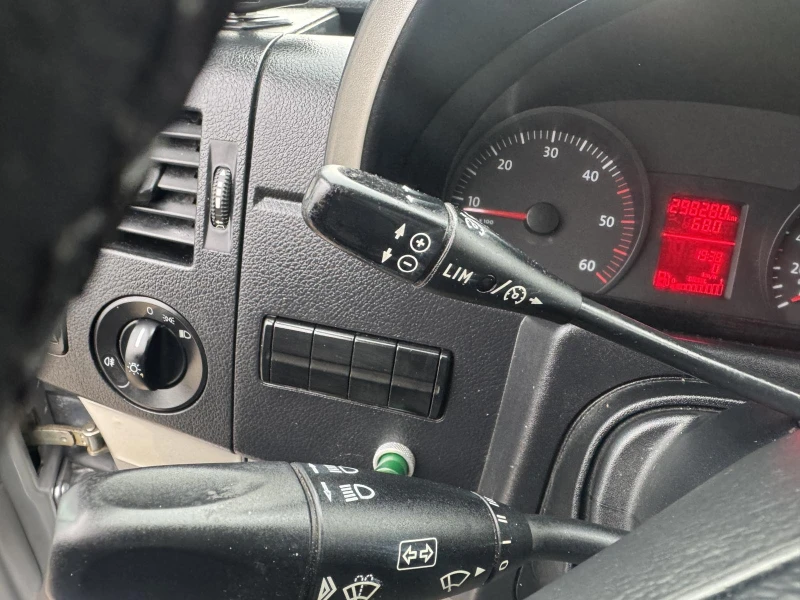 VW Crafter MAXI, 7-MESTEN, KLIMA, снимка 9 - Бусове и автобуси - 53052514